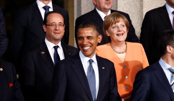 French President Francois Hollande, German Chancellor Angela Merkel and US President Barack Obama pose for the group photo during the 2012 NATO Summit in Chicago, Illinois, IL, USA, on May 20, 2012. Photo by Ludovic/Pool/ABACAUSA.COM # 321055_006