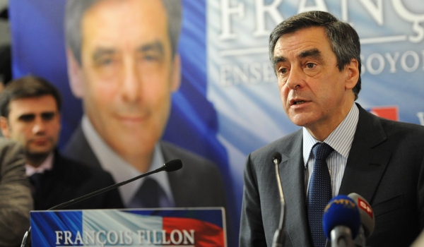 Former French Prime Minister Francois Fillon holds a press conference following his meeting with UMP parliamentarians at the National Assembly in Paris, France on November 27, 2012. Fillon announced the set up of a new breakaway parliamentary group named 'Rassemblement-UMP' (UMP Union). Photo by Mousse/ABACAPRESS.COM