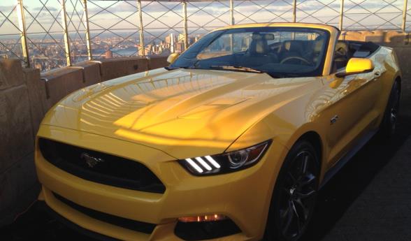 ford-mustang-top-empire-state-building