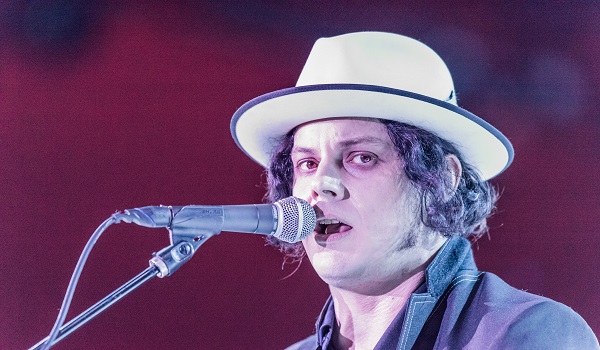 Jack_White_-_Roskilde_Festival_2012_-_Orange_Stage