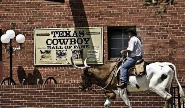 Texas-Cowboy-Fort-Worth-Texas_HannahFreed