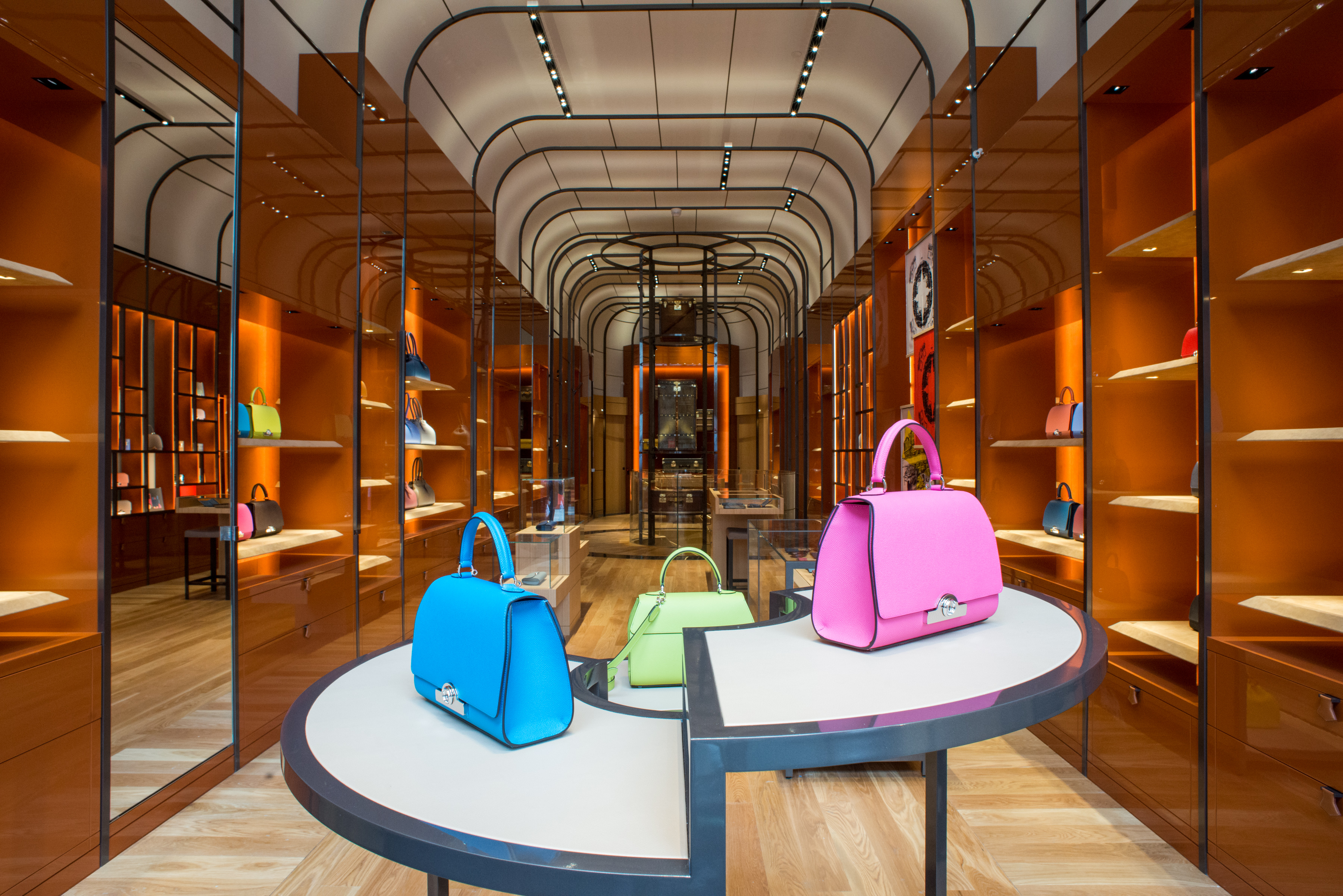 moynat-pose-ses-malles-sur-madison-avenue-french-morning-us