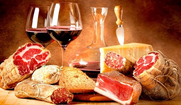 cuisine-et-service-de-table-set-de-table-vin-et-charcuterie-2259594-nouveau-25-4f998_big
