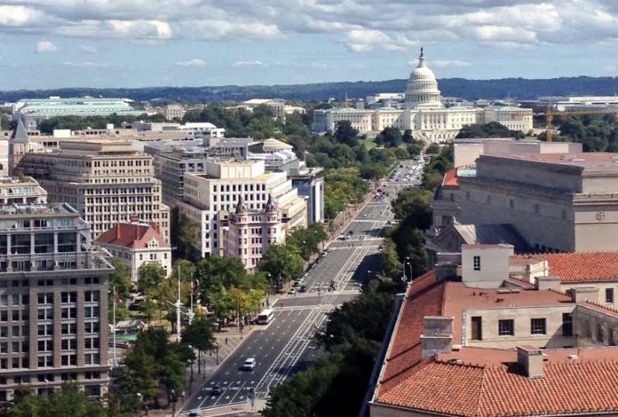 Le Capitole, vue du Old Post Office Building Pas un seul gratte-ciel a Washington