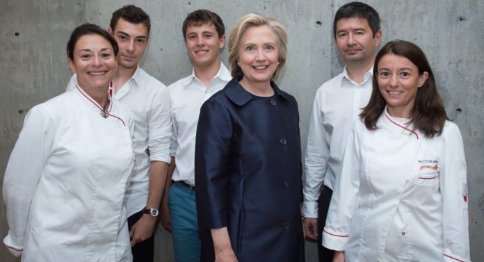 Hillary Clinton et Les Cook'ettes