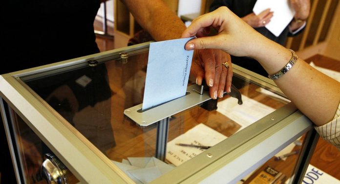 1280px-Election_MG_3455