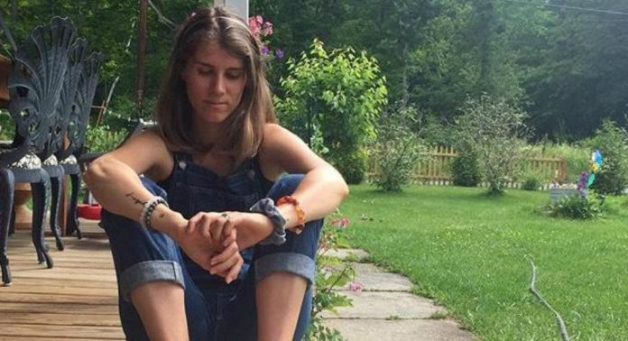 sarah-planchon-woodstock