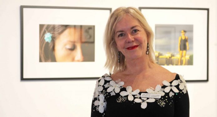 Isabelle Perreau, au vernissage de l'exposition