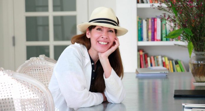 Karine Favre-Massartic, fondatrice du Café Poètes à Houston