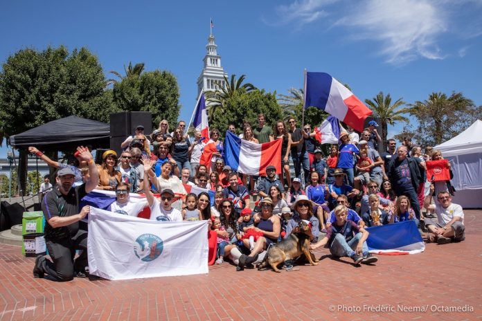 Les supporters des Bleus se sont retrouvés sur Embarcadero Plaza