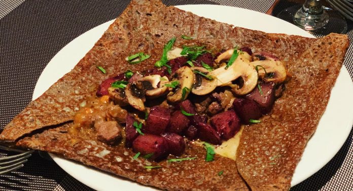 crepe table sophie