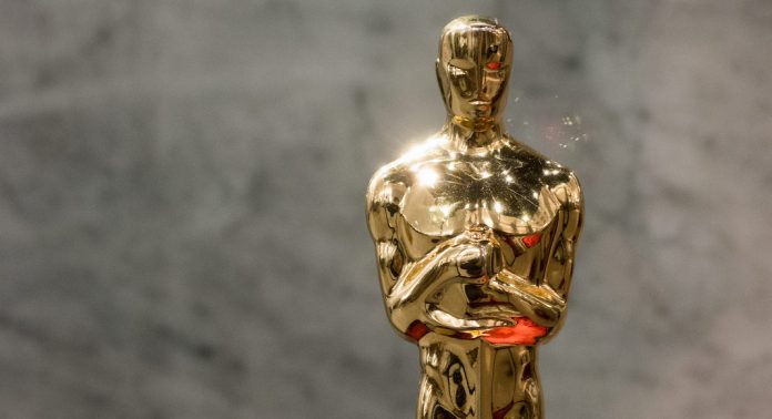 oscar statue
