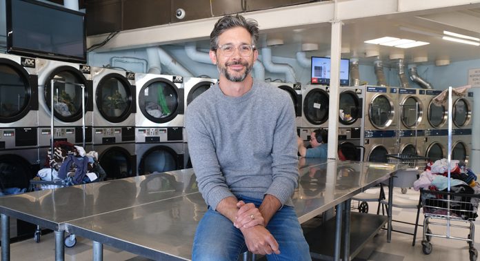 une-familylaundry-david