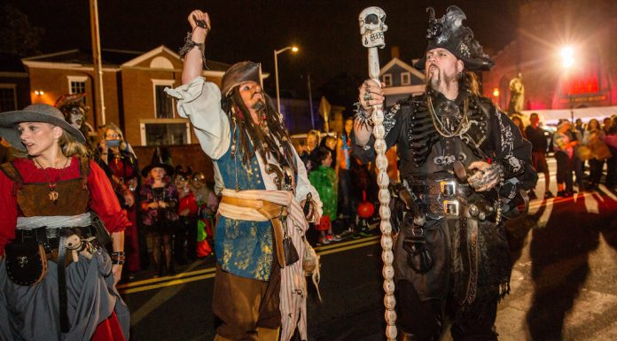SalemMA Haunted Happenings Parade Pirates_photo John Andrews