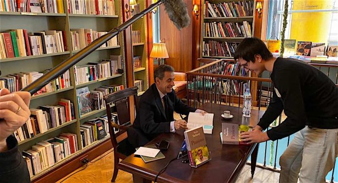 Sarko Albertine