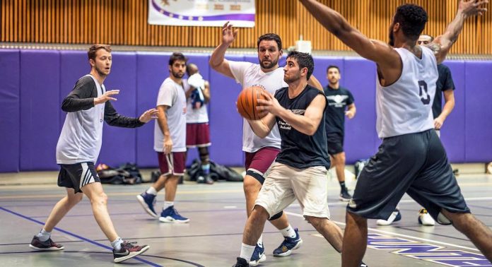 basket pour jouer au basketball