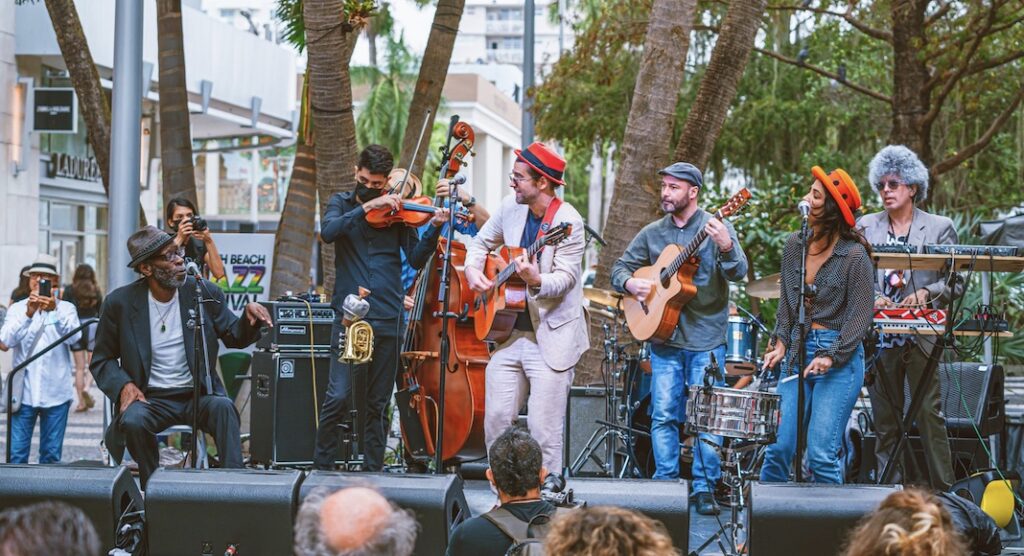 À Miami, The French Horn Collective fête une décennie en musique